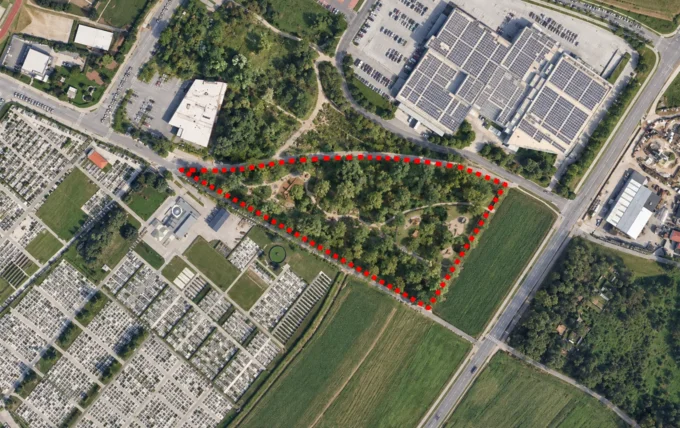 Javni gozdni park pri pokopališču